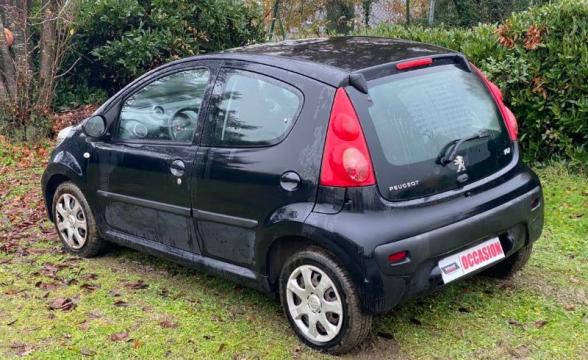 IDEAL JEUNE PERMIS,PETITE PEUGEOT 107 1.0e 68CH BLUE LION ACTIVE, 5 PORTES  